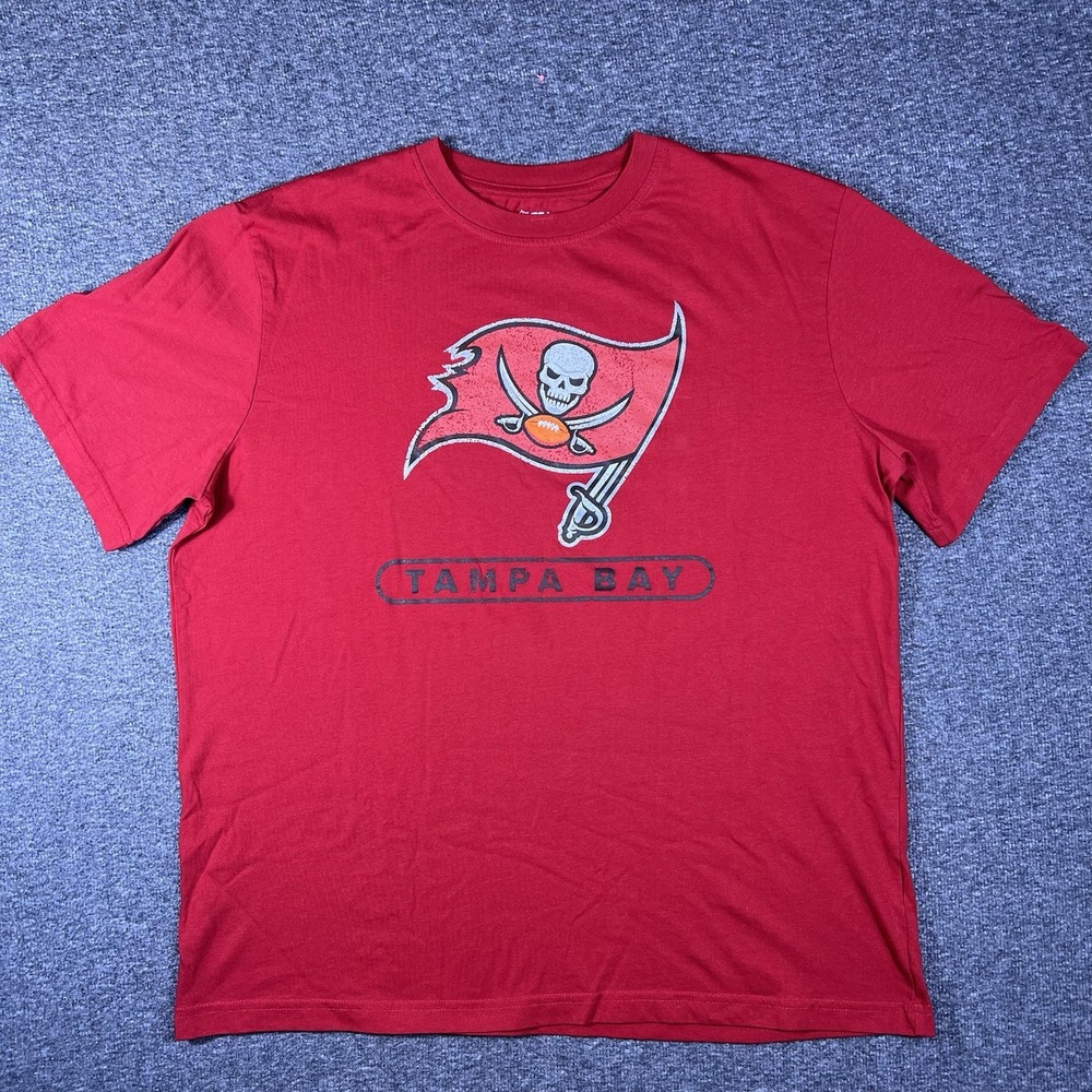 Tampa‎ Bay Buccaneers NFL Shirts Mens Size XL Red Team Apparel Short Sleeve Flag